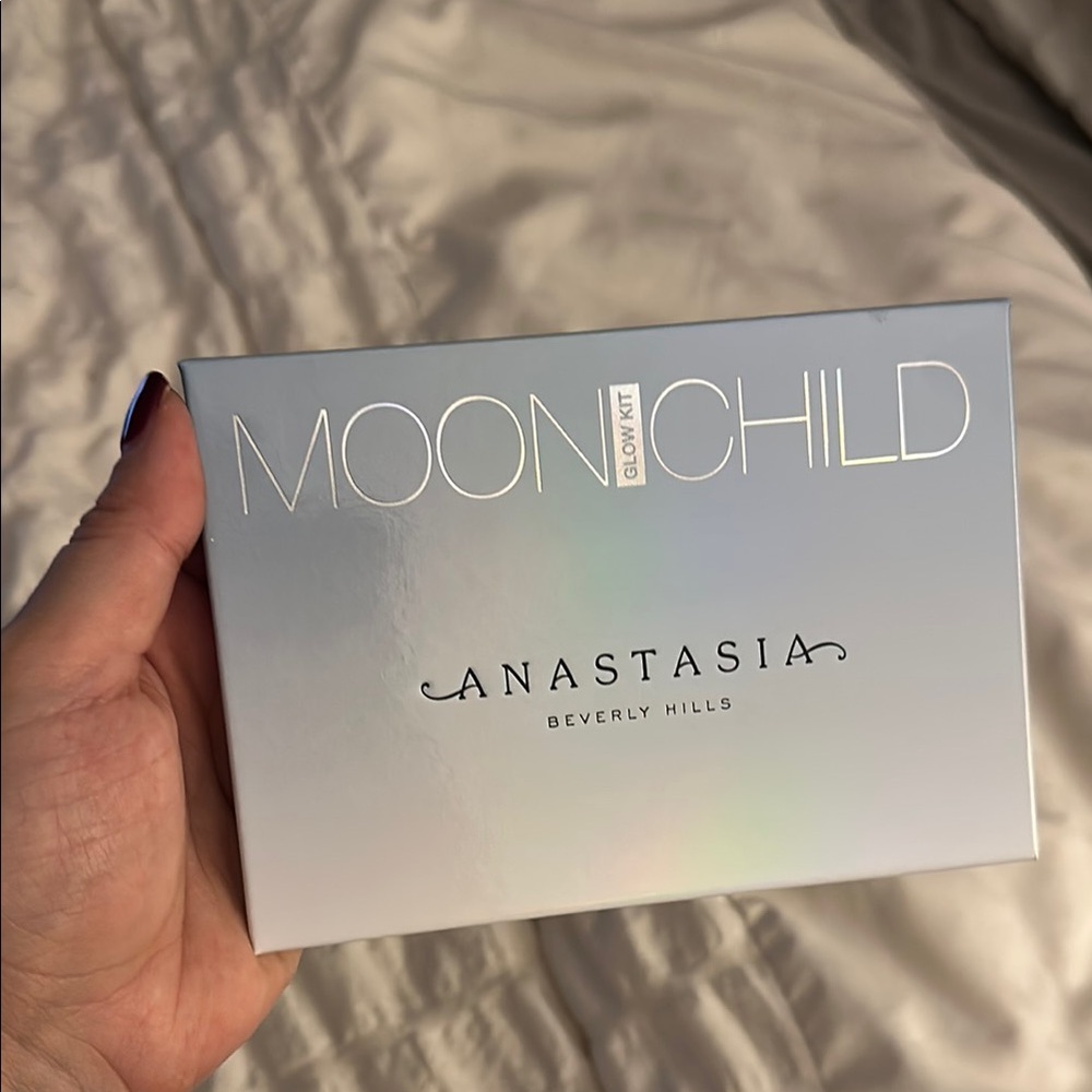 Anastasia Beverly Hills Moonchild Glow Kit